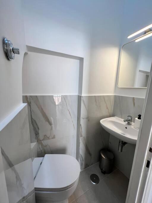 Campo De' Fiori Rooftop Apartment Рим Екстериор снимка